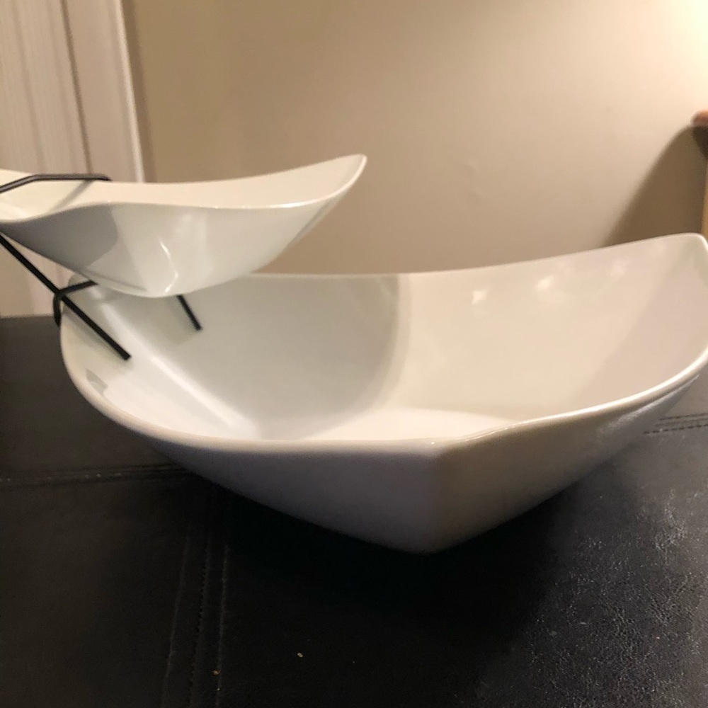 Two Tier Serving/Appetizer Dish.